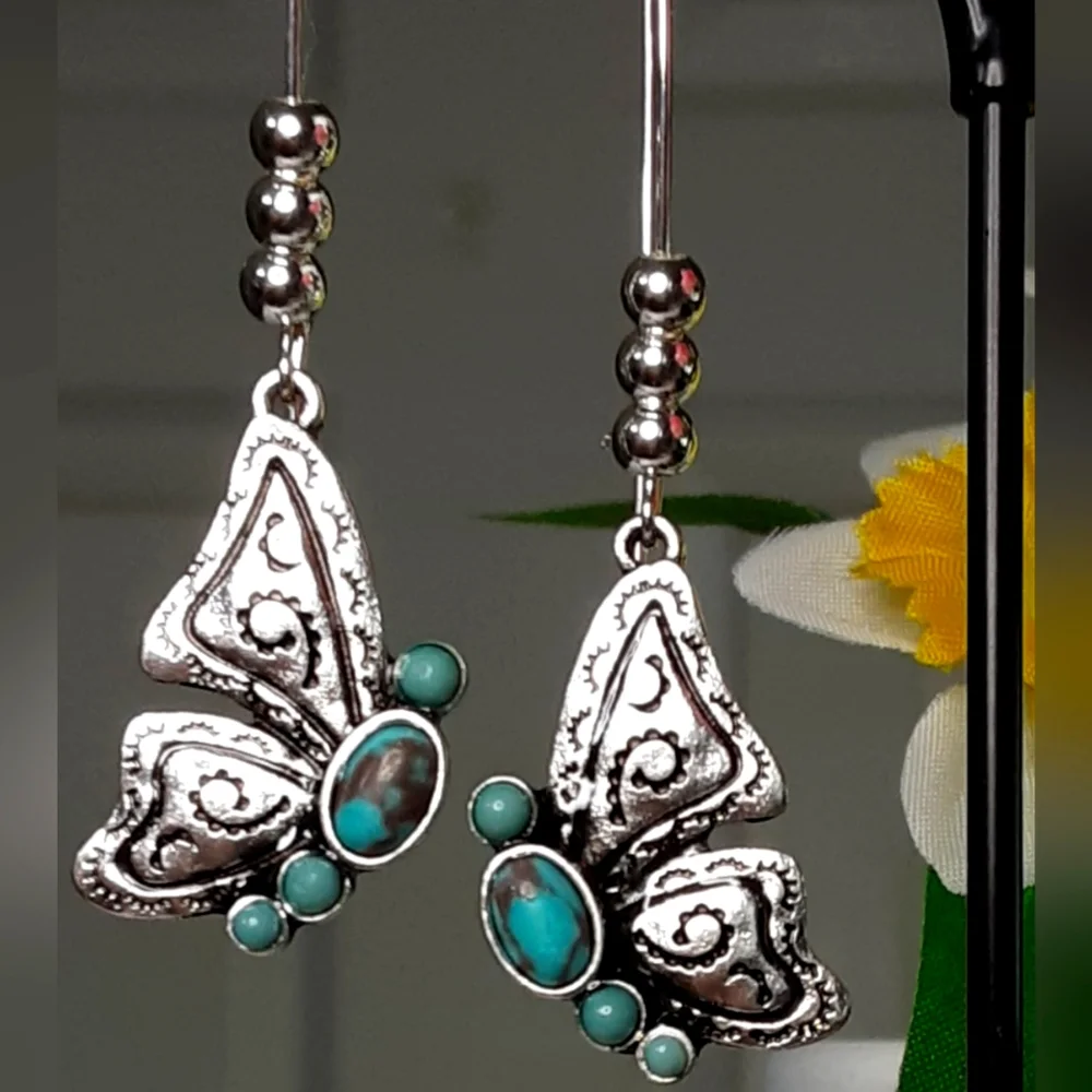 Handmade Butterfly Earrings Turquoise And Silvertone - Picture 1 of 6